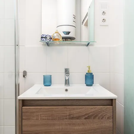 Apartament Charming Downtown *